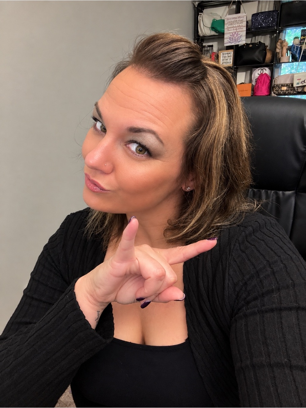 💕 SHELBY IS LIVE COME JOIN SHARE SHOW!! 💕 - Picture 9 of 16